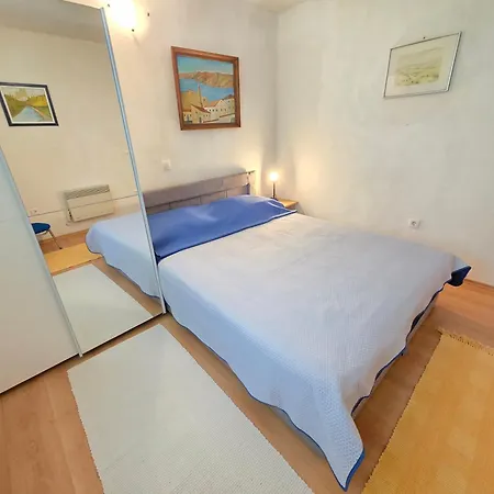 Lejlighed Zympresse Nv 1 With Sea View, 70m From The Novi Vinodolski